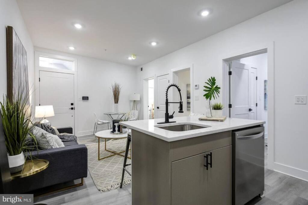 Brandnew Luxury Capitol Hill Apt! Near Free Trolly Washington Kültér fotó